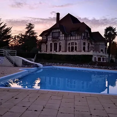 Maisonnette Avec Piscine Daumazan-sur-Arize